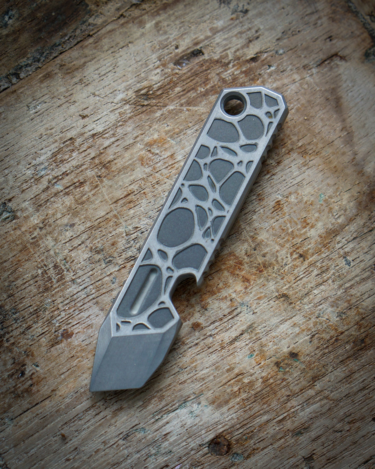 Kronos V2 Titanium Prybar Tool - BioMesh Edition