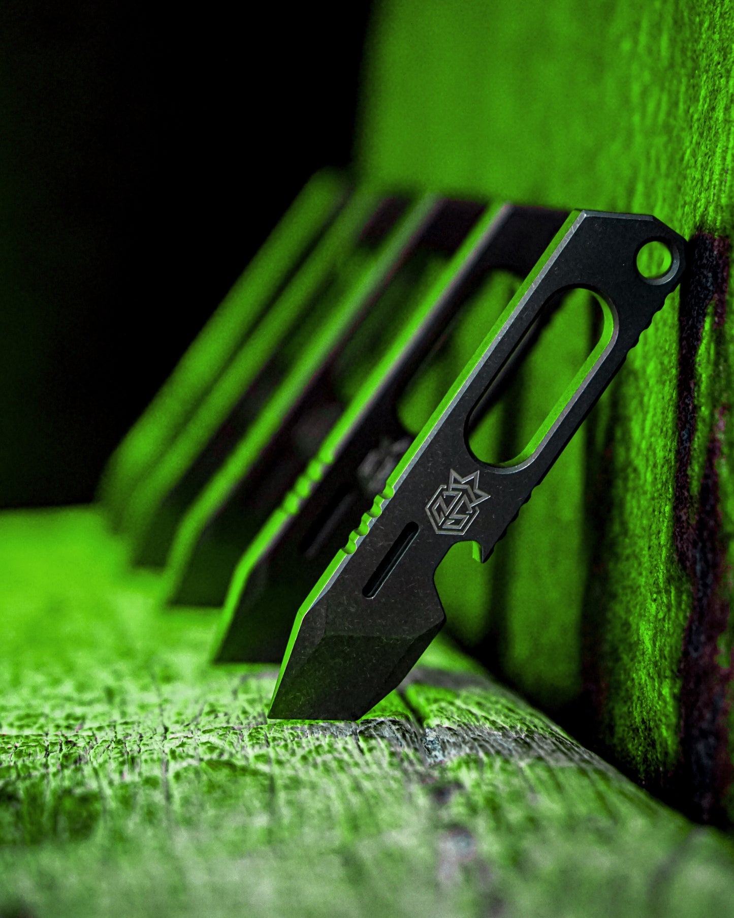 Kronos Titanium Prybar Tool
