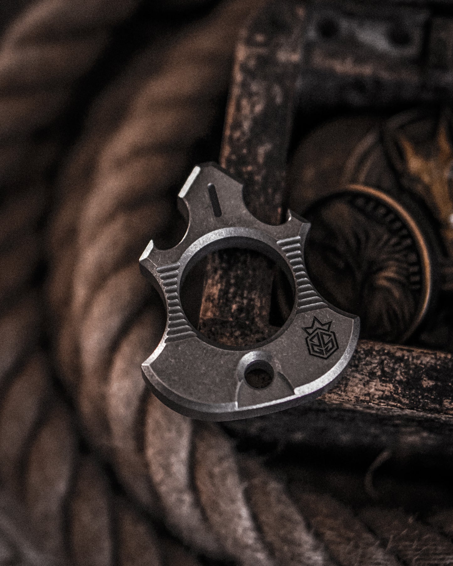 Titanium Sphinx Tool