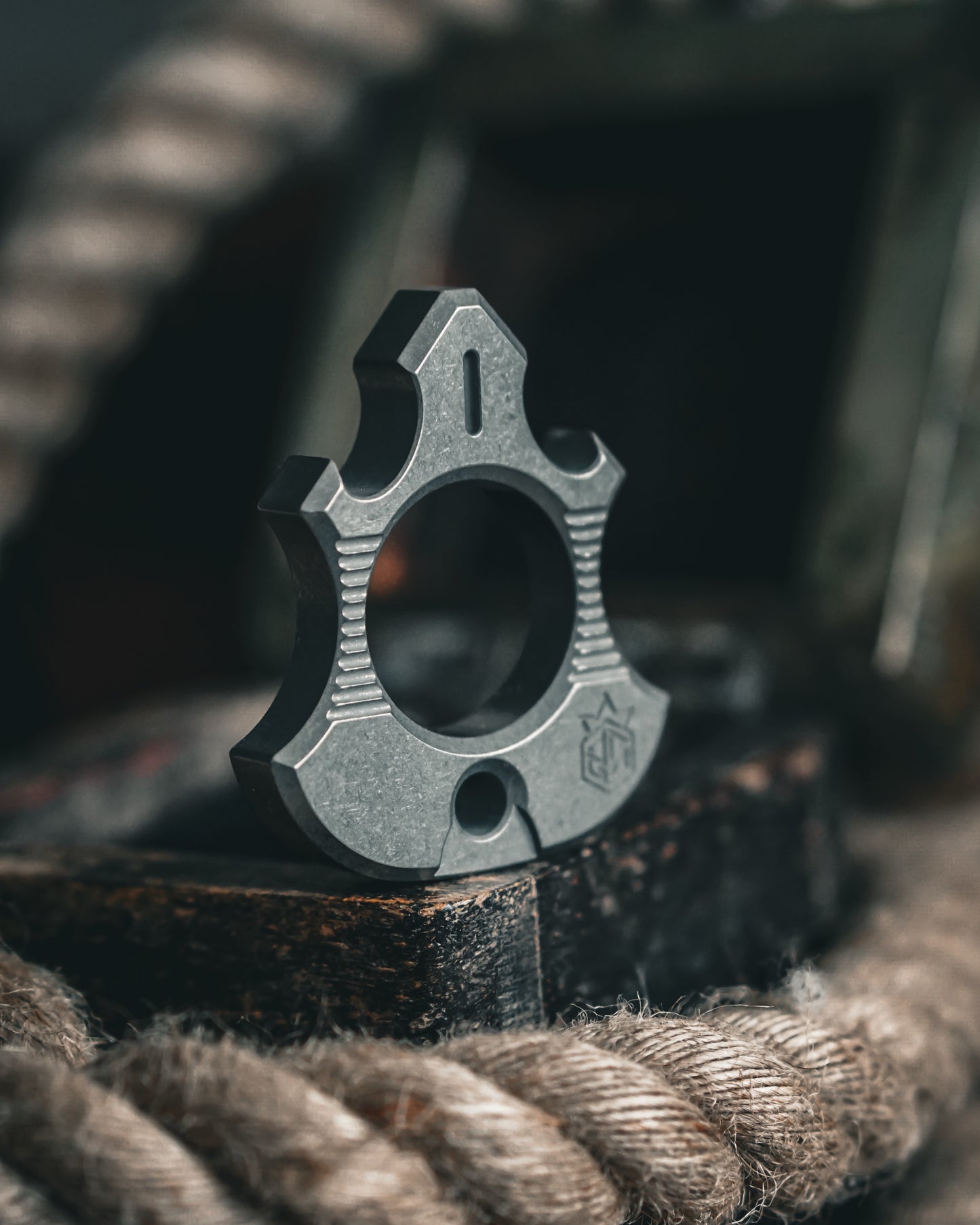 Titanium Sphinx Tool