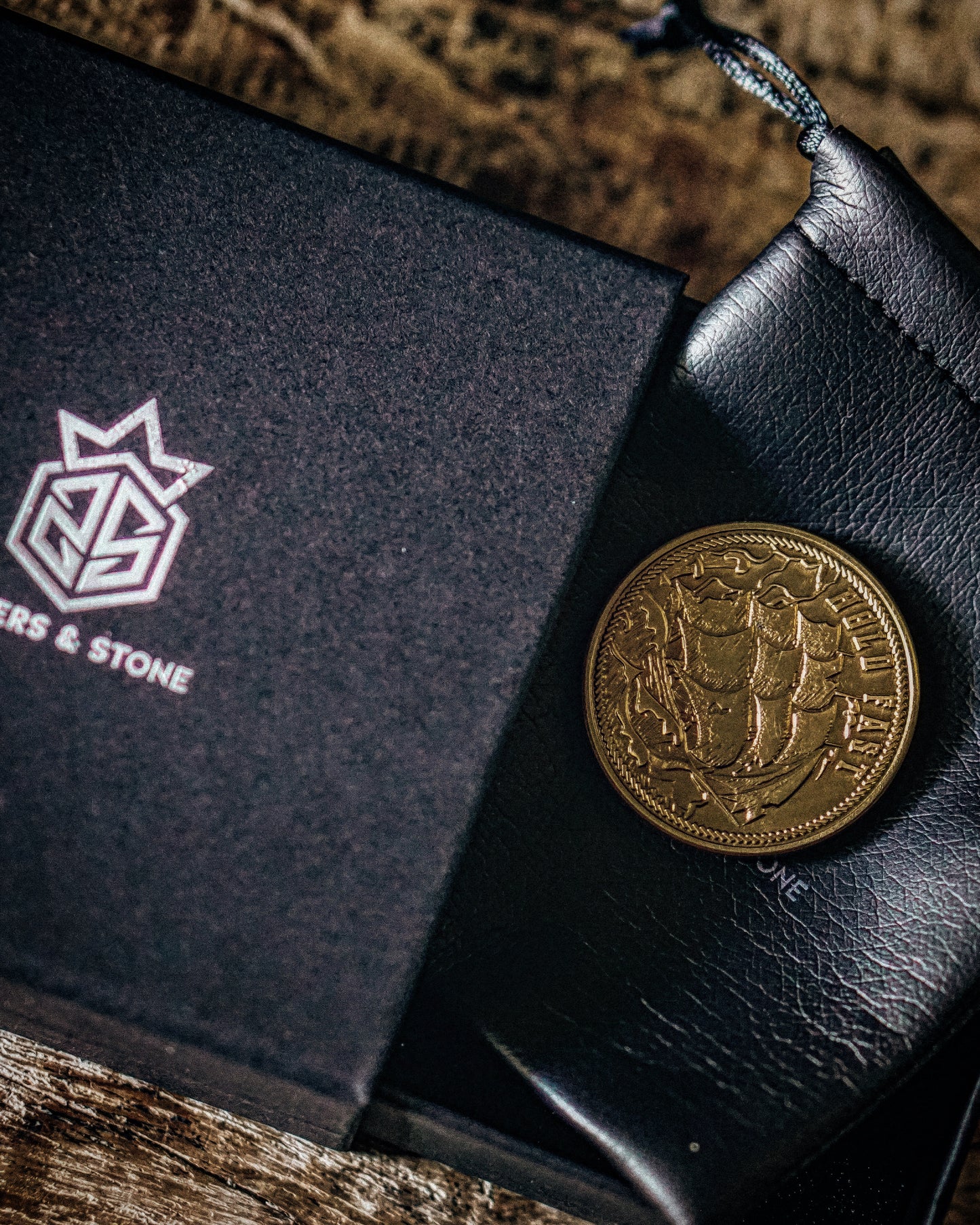 Hold Fast Reminder EDC Coin