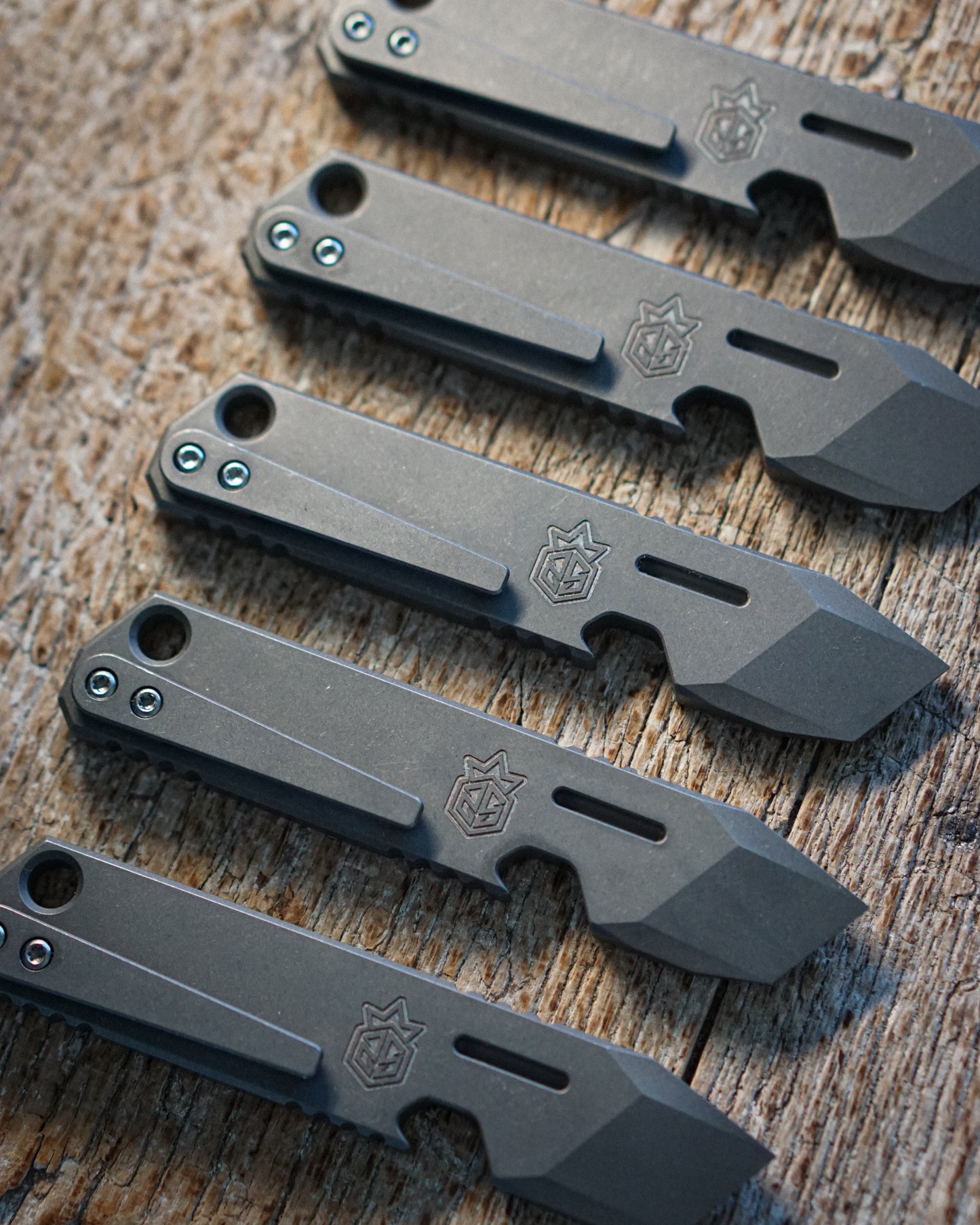 Kronos V2 Titanium Prybar Tool - Stonewashed