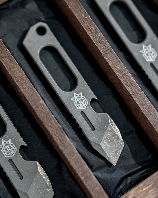 Kronos Titanium Prybar Tool