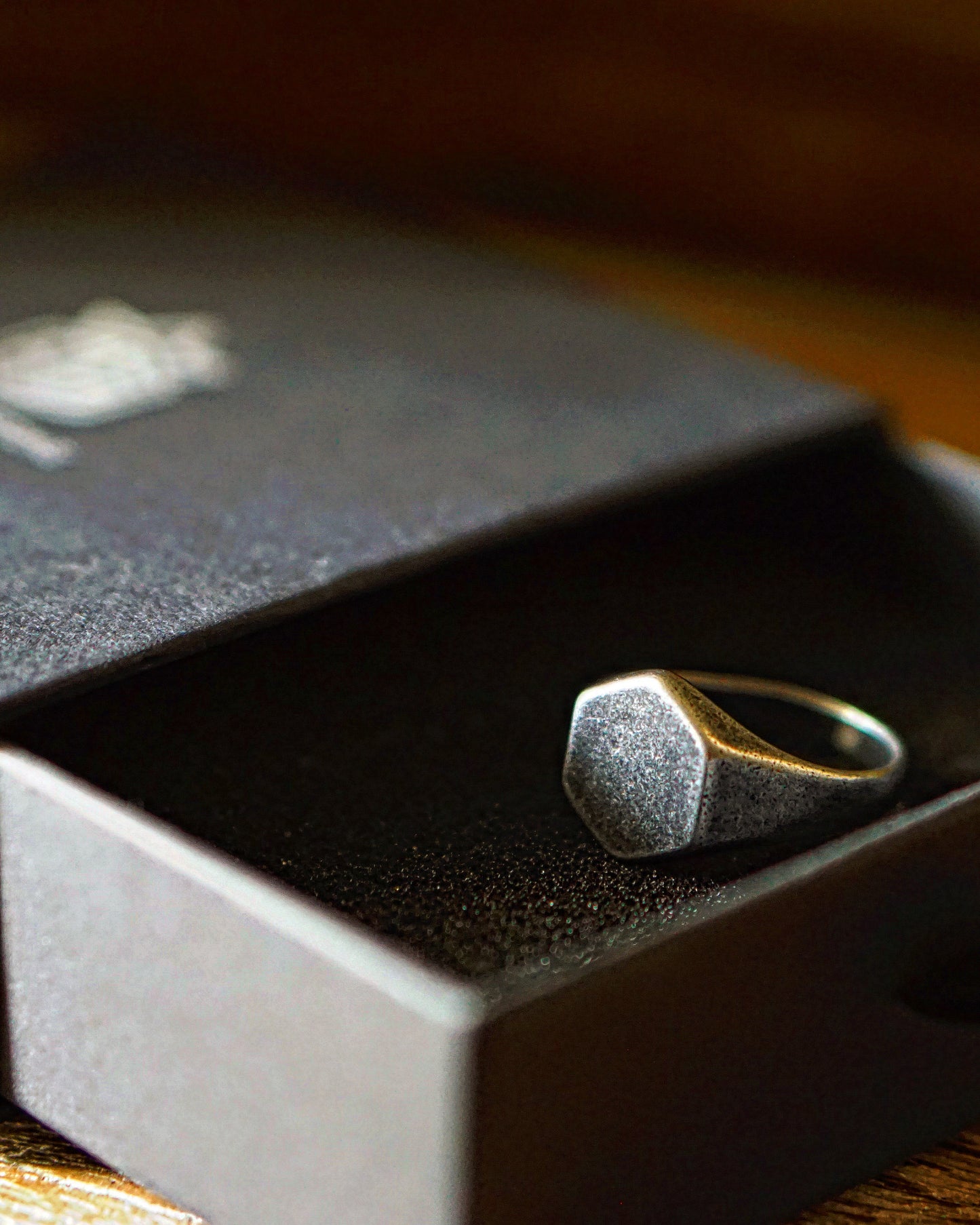 The Six Sides Ring