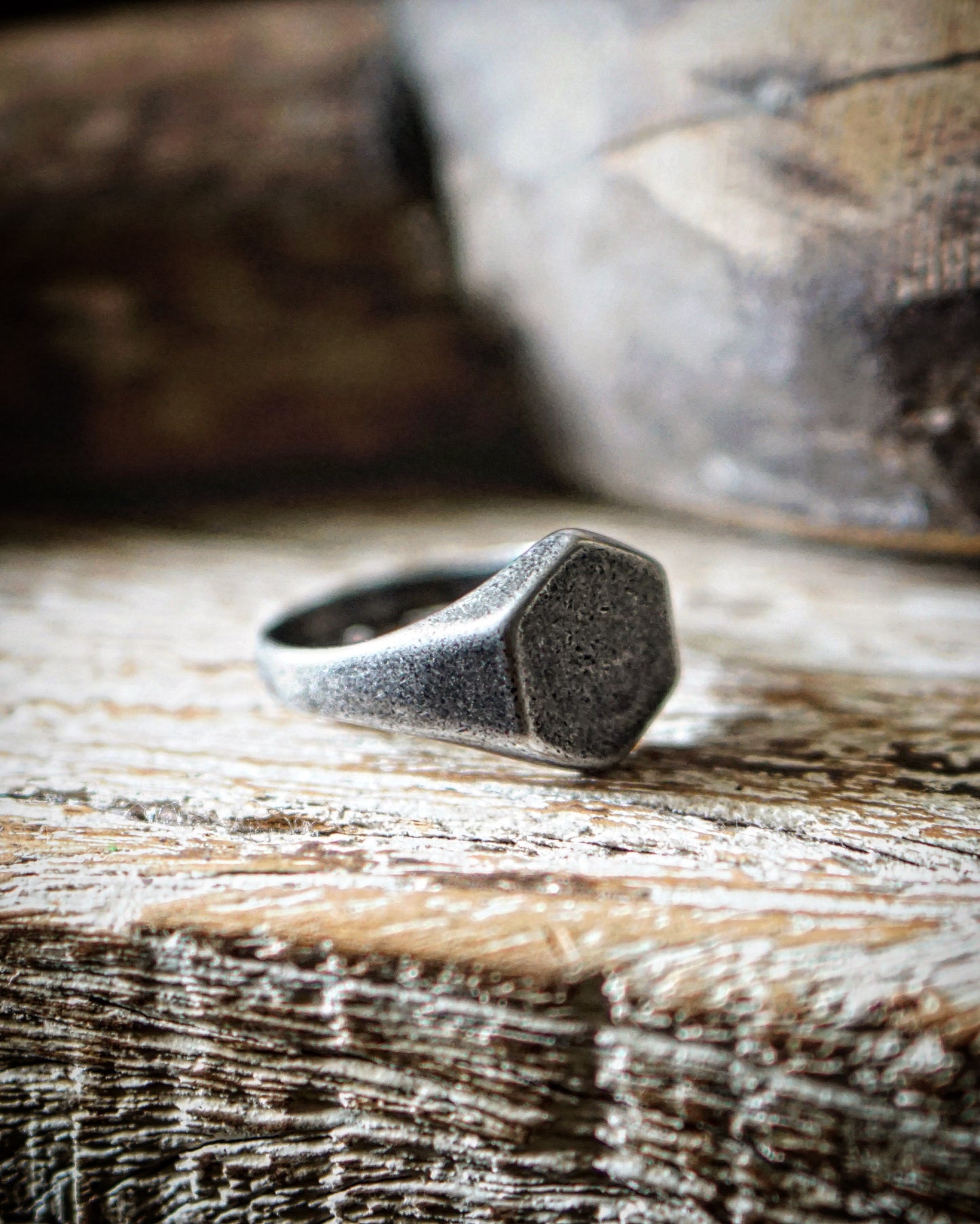 The Six Sides Ring